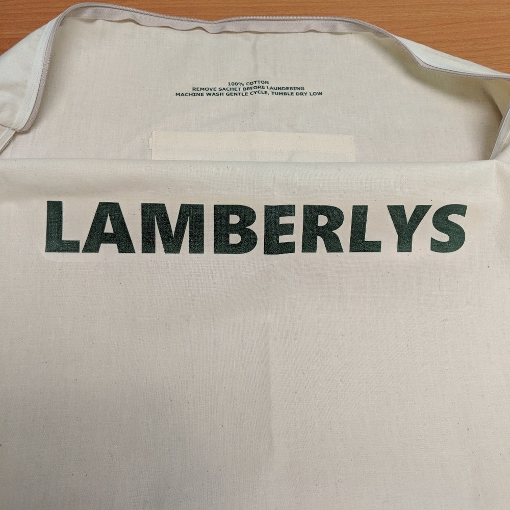 The LAMBERLYS garment storage bag (100% cotton)
